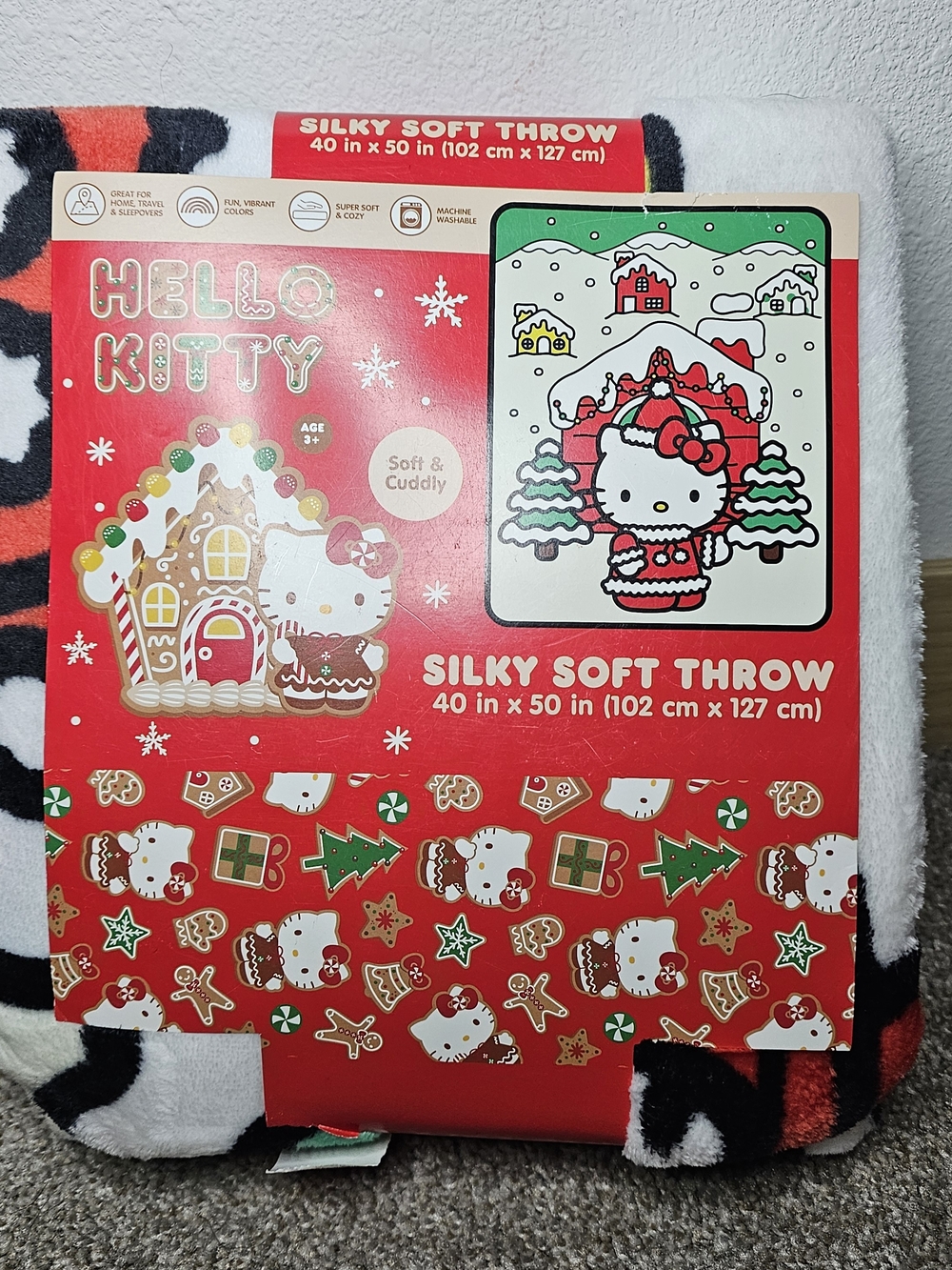 Holiday throw blanket
